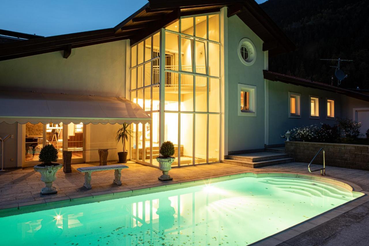 Villa 10 เอิทซ์ ภายนอก รูปภาพ