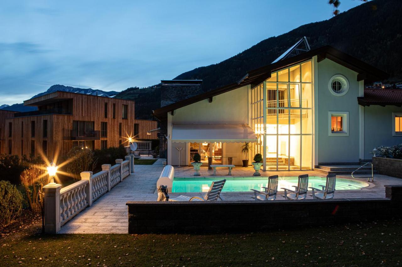 Villa 10 เอิทซ์ ภายนอก รูปภาพ